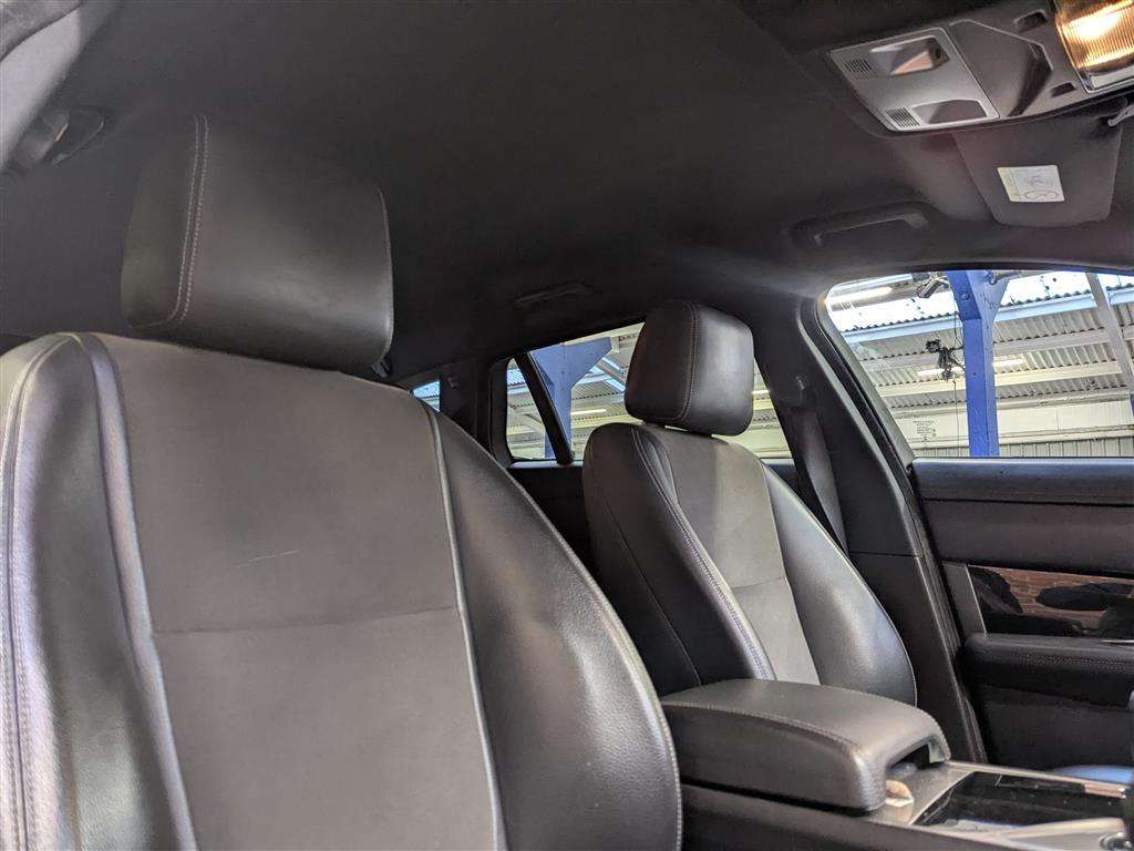 <p>2014 JAGUAR XF R-SPORT V6 D AUTO</p>