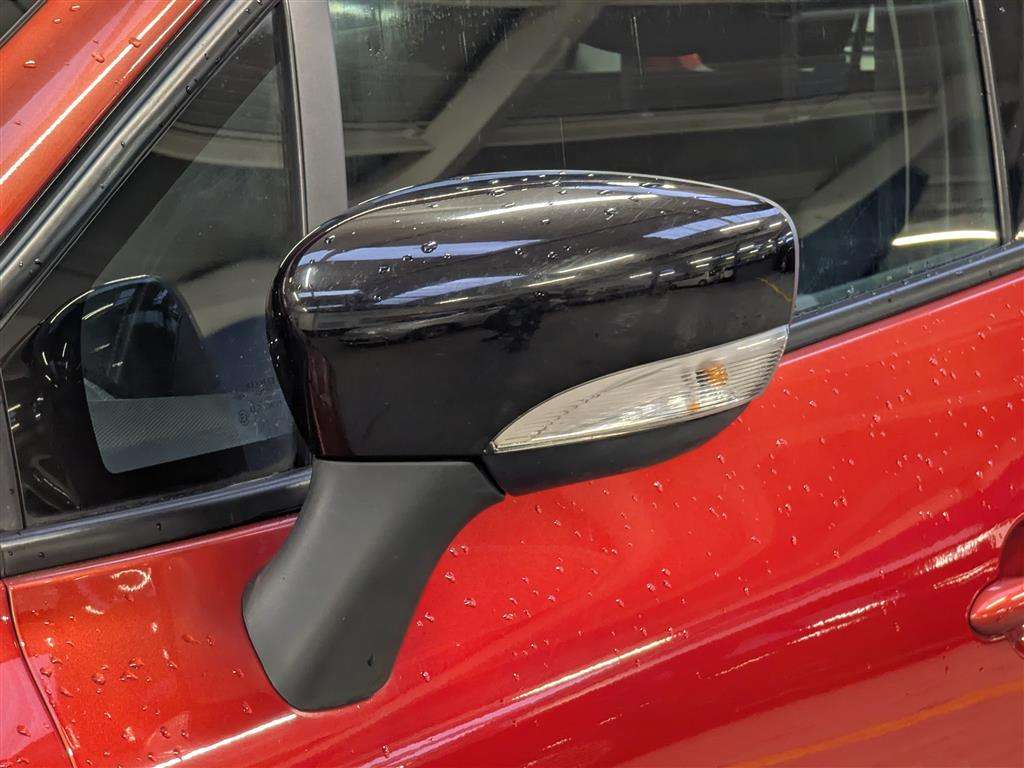 <p>2013 RENAULT CLIO DYNAMIQUE MEDIANAV</p>