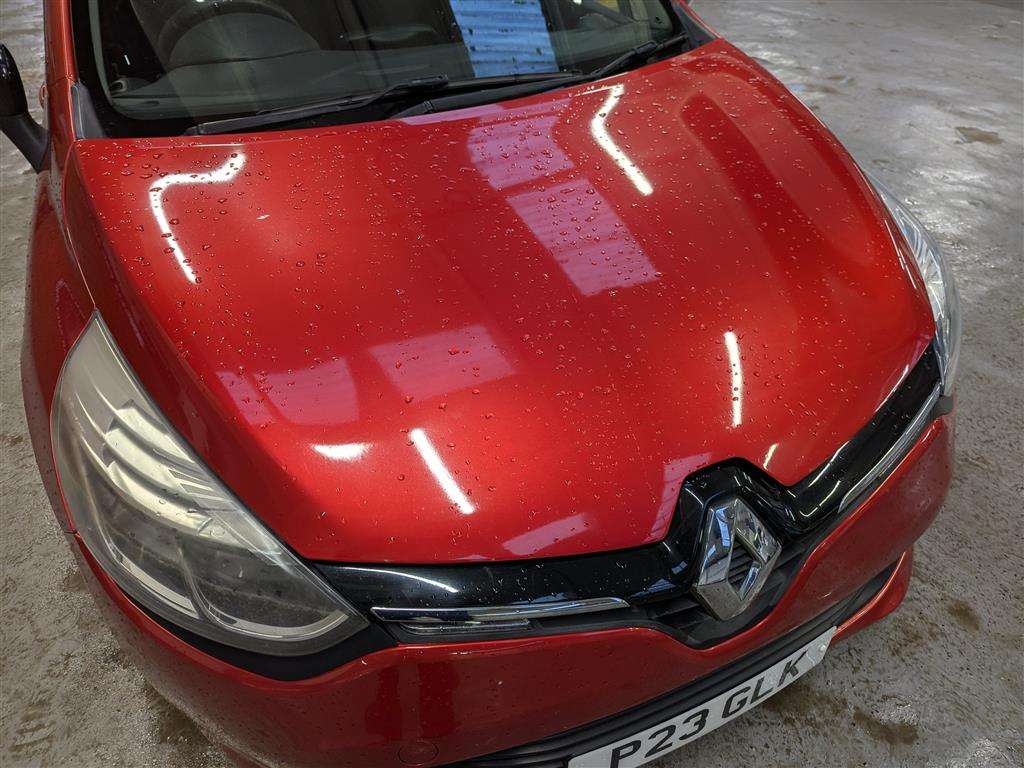 <p>2013 RENAULT CLIO DYNAMIQUE MEDIANAV</p>