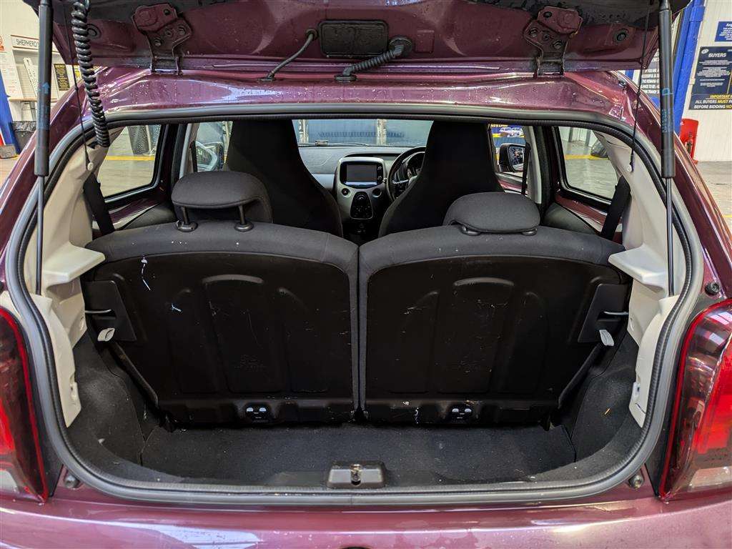 <p>2015 PEUGEOT 108 ACTIVE S-A</p>