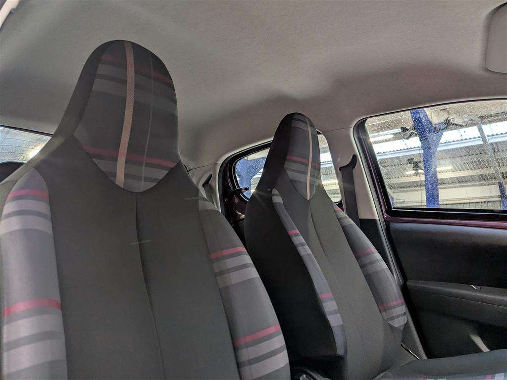 <p>2015 PEUGEOT 108 ACTIVE S-A</p>