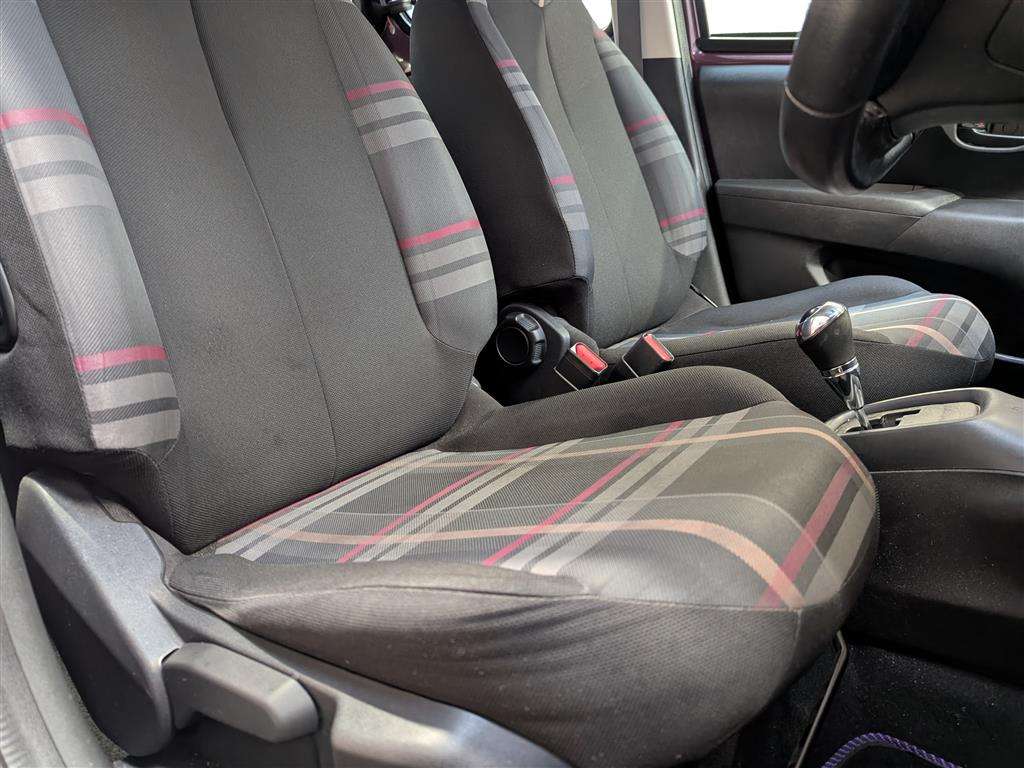 <p>2015 PEUGEOT 108 ACTIVE S-A</p>