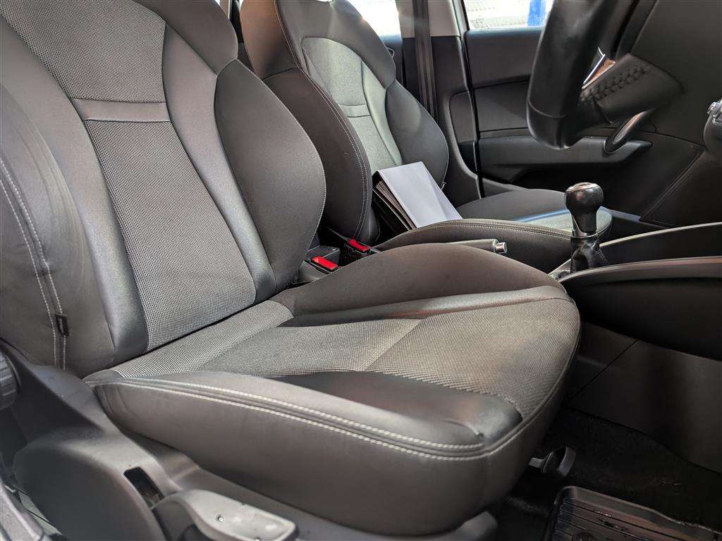 <p>2015 AUDI A1 SPORT TDI</p>