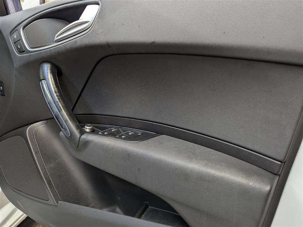 <p>2015 AUDI A1 SPORT TDI</p>