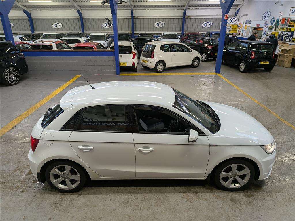 <p>2015 AUDI A1 SPORT TDI</p>