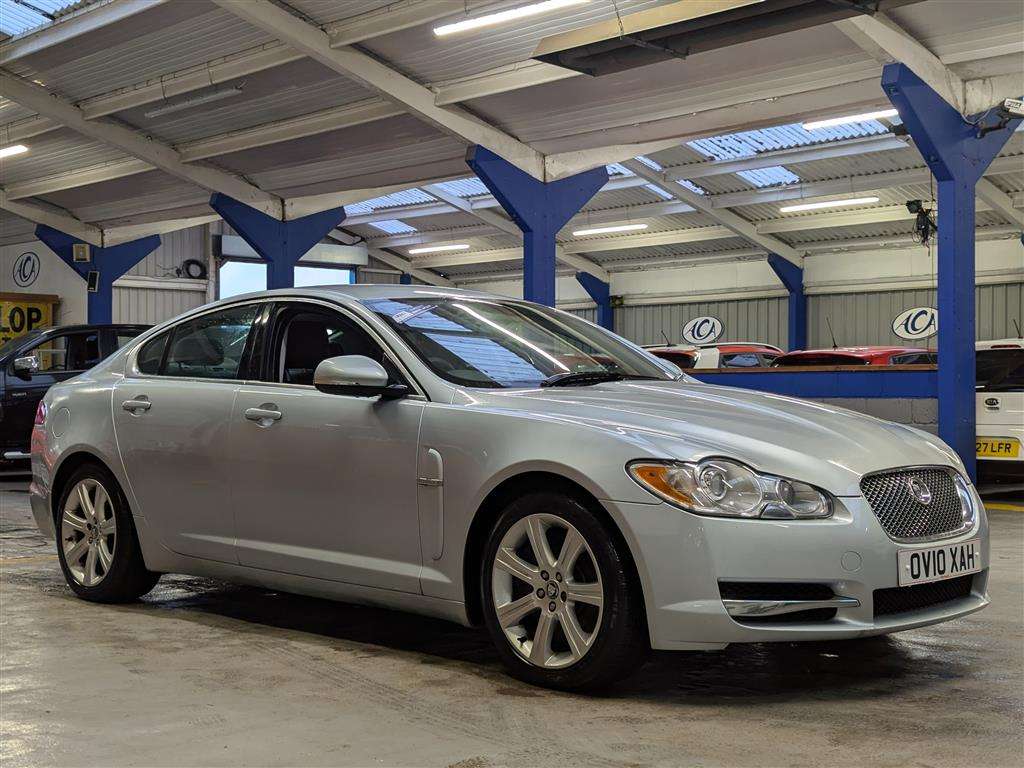 <p>2010 JAGUAR XF LUXURY V6 AUTO</p>