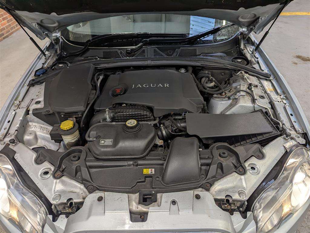 <p>2010 JAGUAR XF LUXURY V6 AUTO</p>