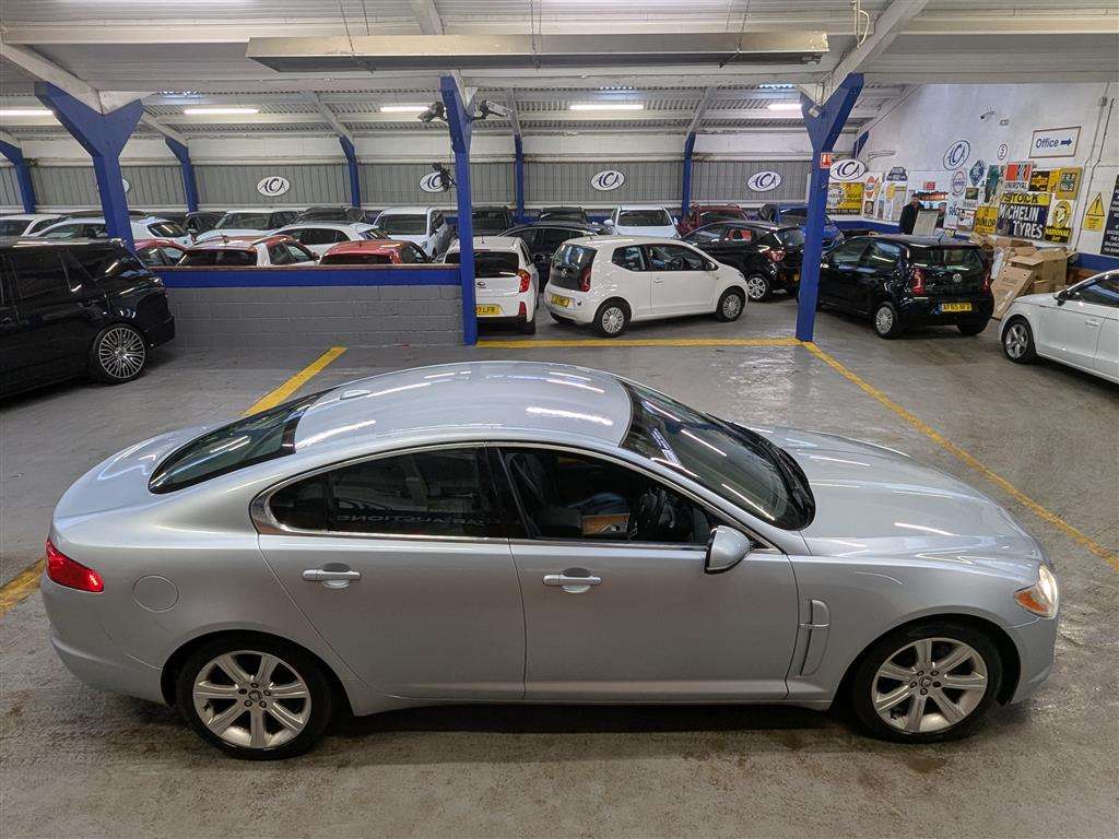 <p>2010 JAGUAR XF LUXURY V6 AUTO</p>