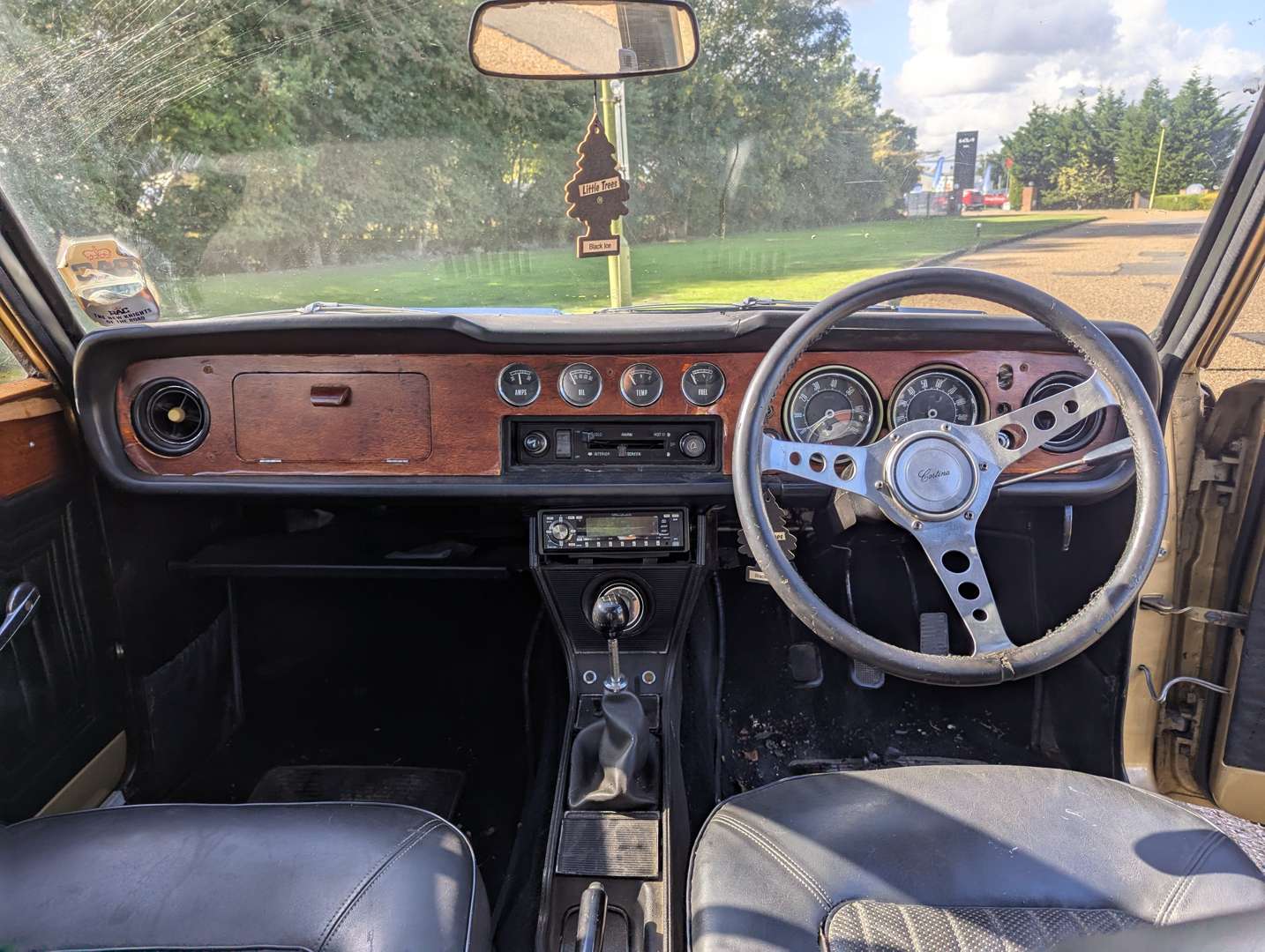 <p>1970 FORD CORTINA 1600E</p>