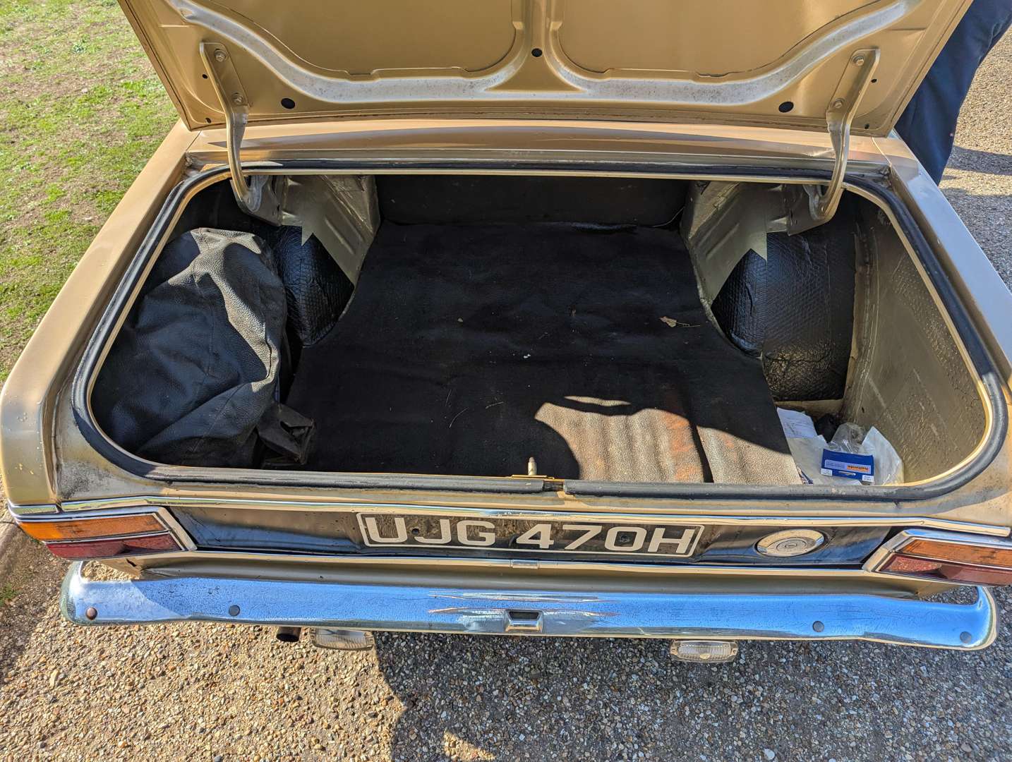 <p>1970 FORD CORTINA 1600E</p>