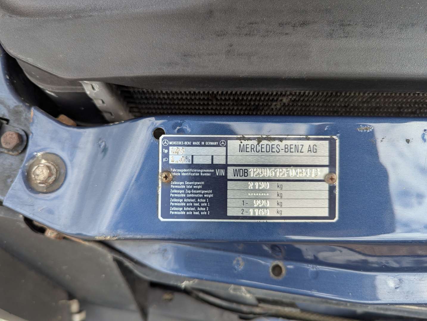 <p>1992 MERCEDES 300SL-24 AUTO</p>