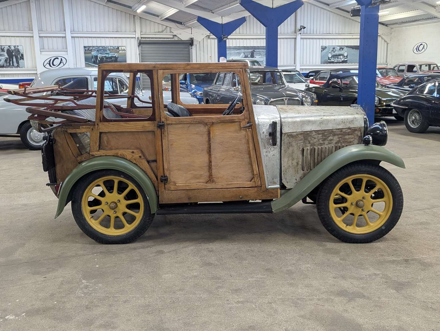 <p>1929 TRIUMPH SEVEN CONVERTIBLE</p>