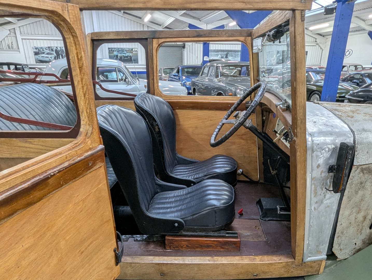 <p>1929 TRIUMPH SEVEN CONVERTIBLE</p>