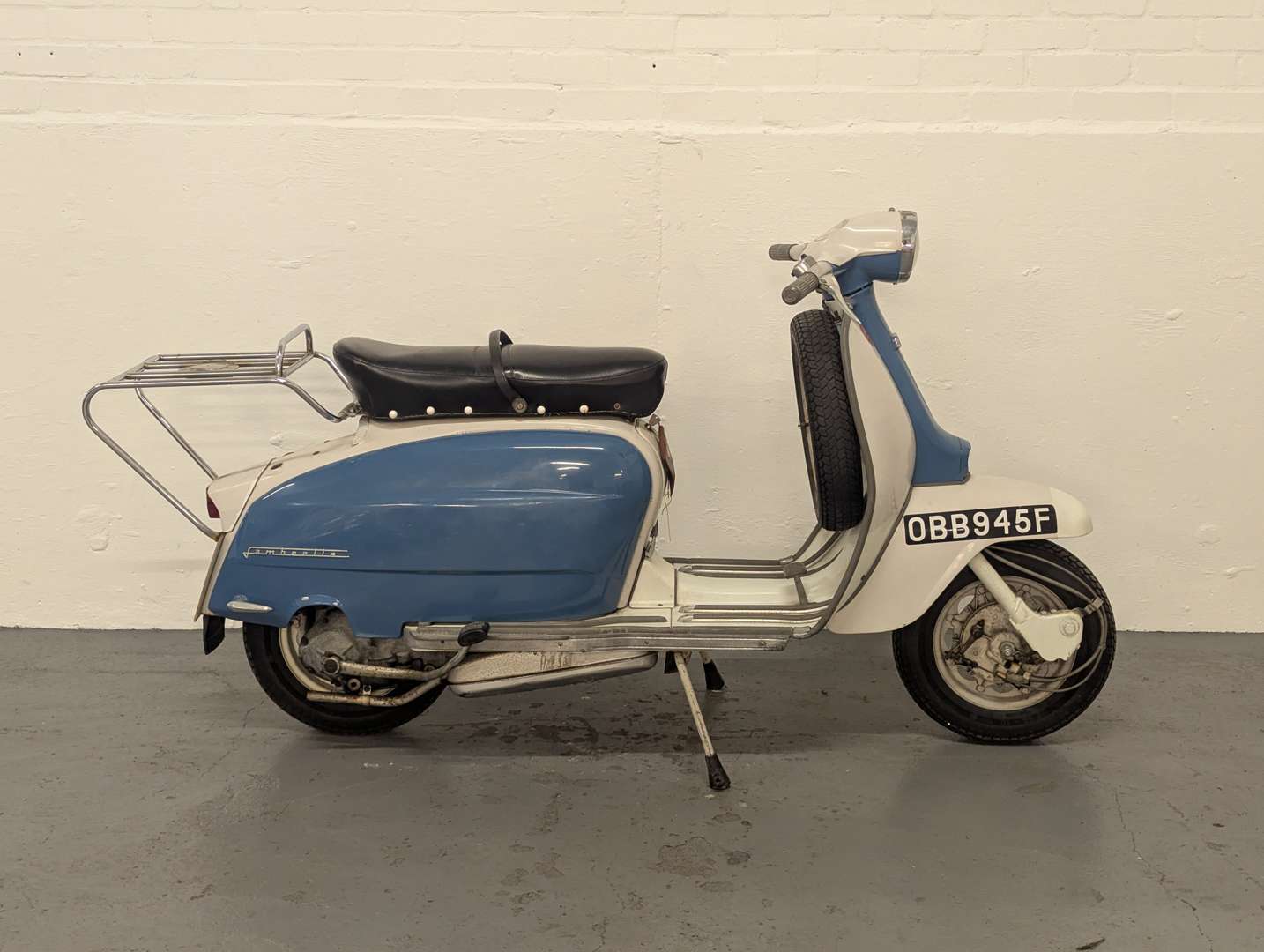 <p>1967 LAMBRETTA LI150</p>