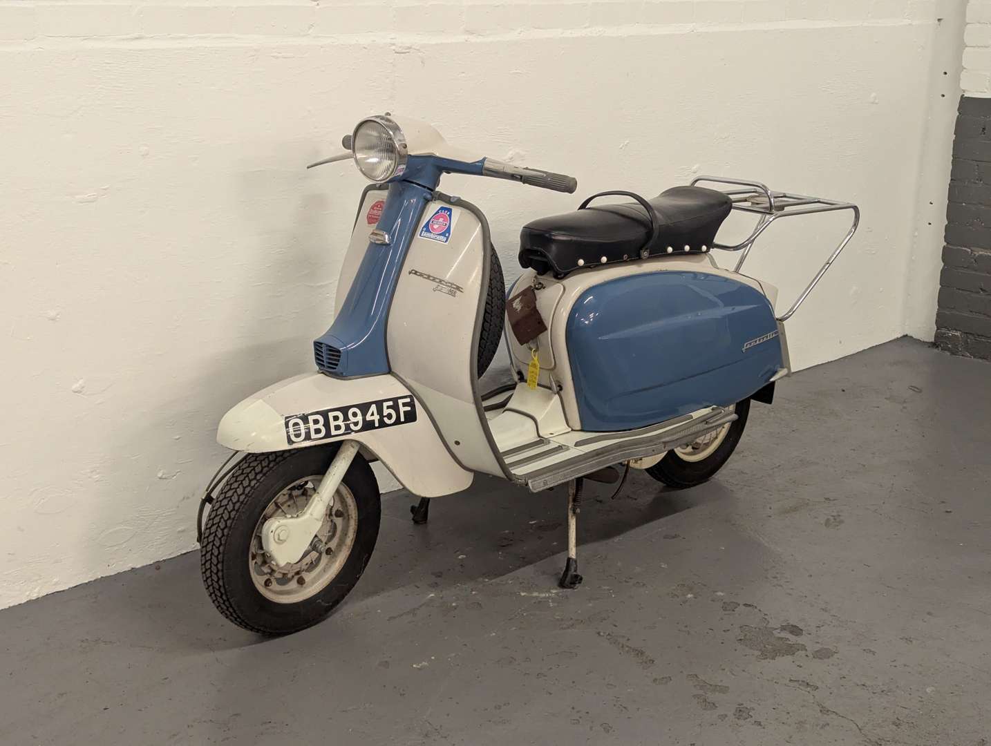 <p>1967 LAMBRETTA LI150</p>