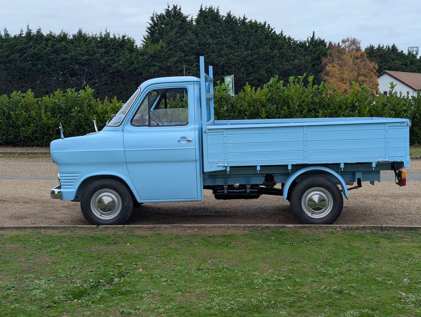 <p>1974 FORD TRANSIT MKI PICK-UP</p>