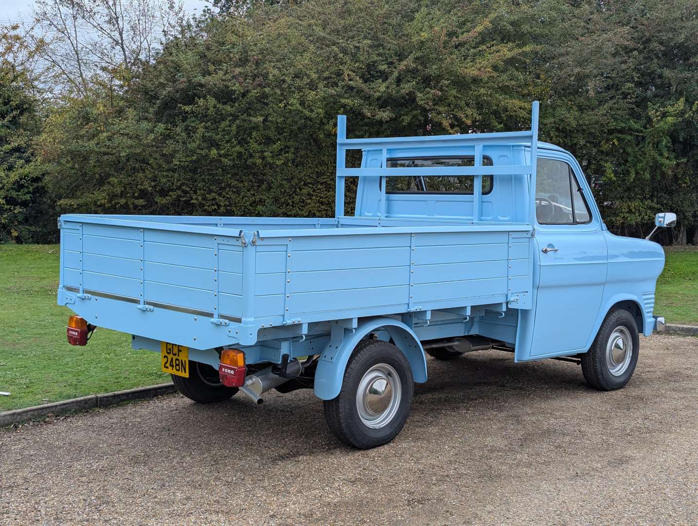 <p>1974 FORD TRANSIT MKI PICK-UP</p>