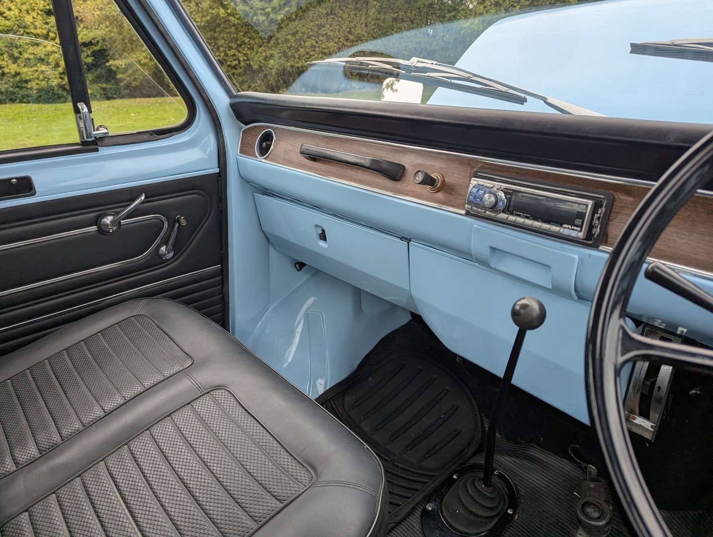 <p>1974 FORD TRANSIT MKI PICK-UP</p>