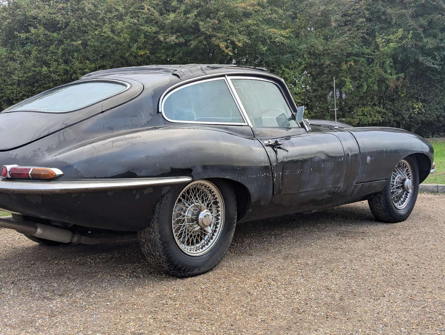 <p>1965 JAGUAR E-TYPE S1 4.2 FHC</p>