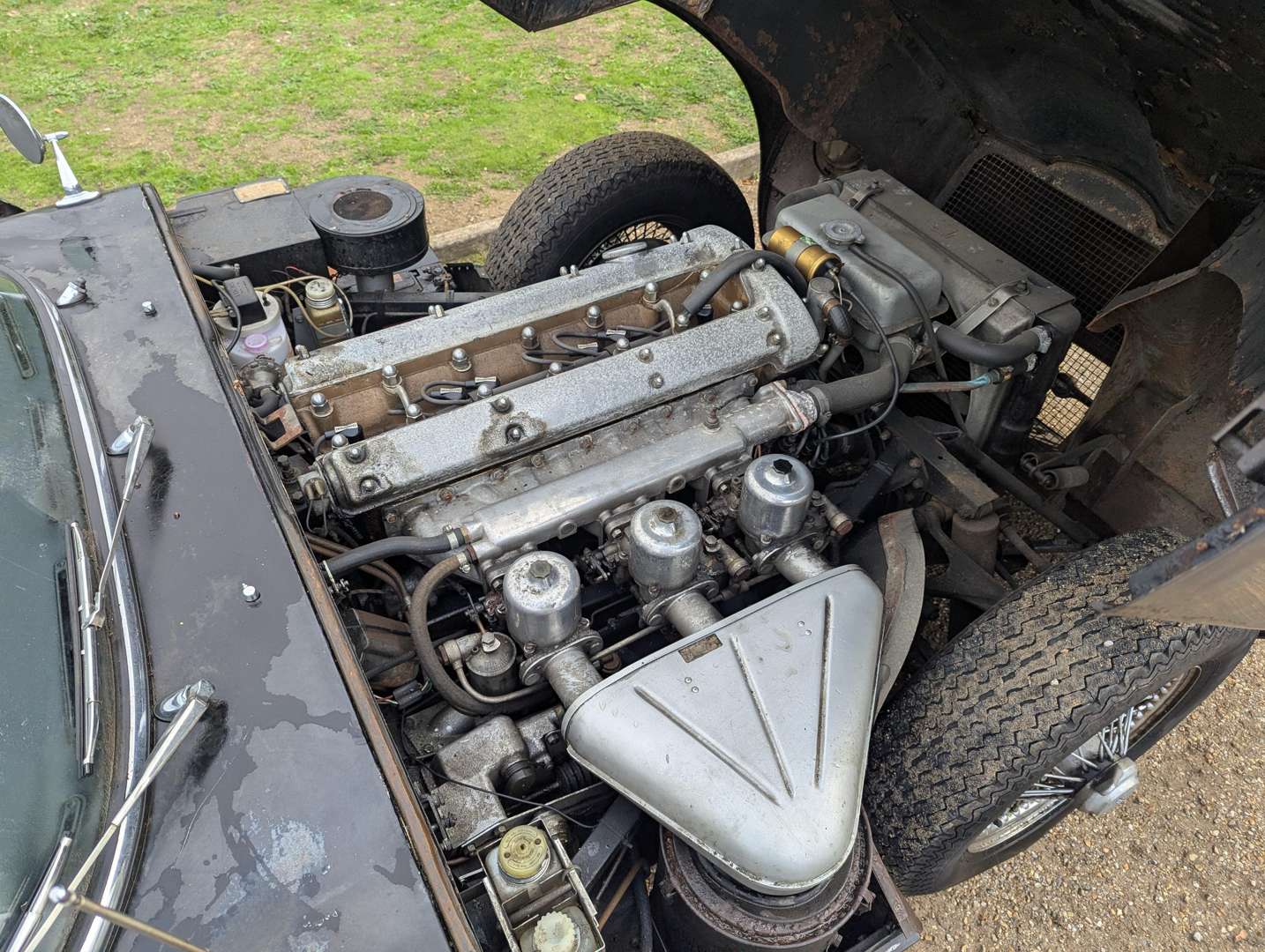 <p>1965 JAGUAR E-TYPE S1 4.2 FHC</p>