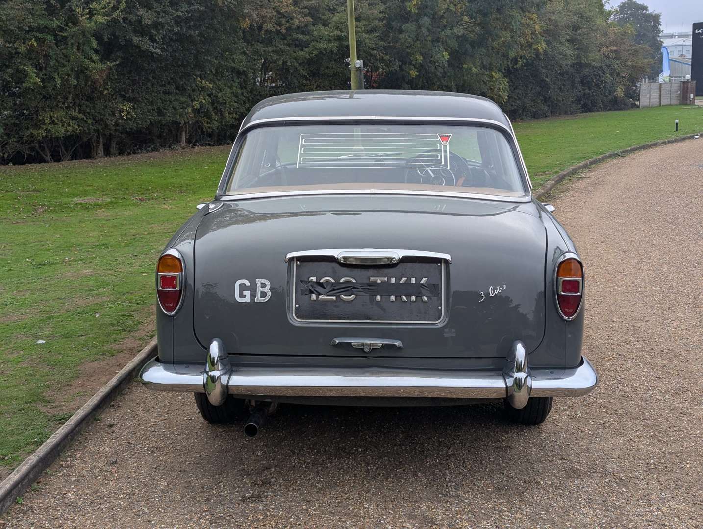 <p>1962 ROVER P5 SALOON</p>