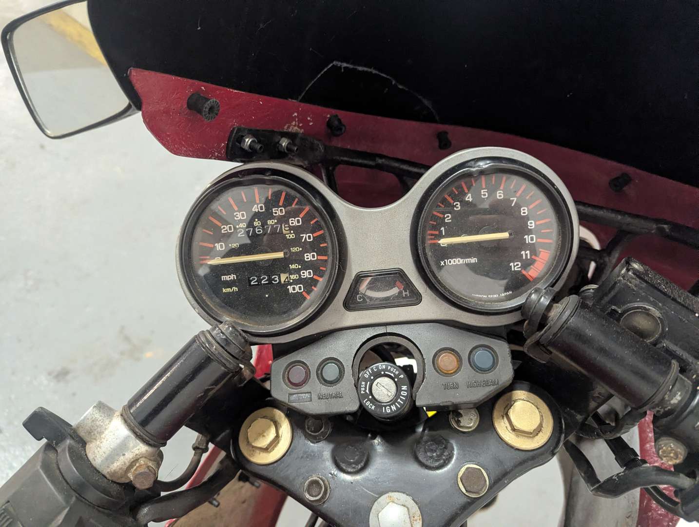 <p>1986 SUZUKI RG125 GAMMA POWER VALVE</p>