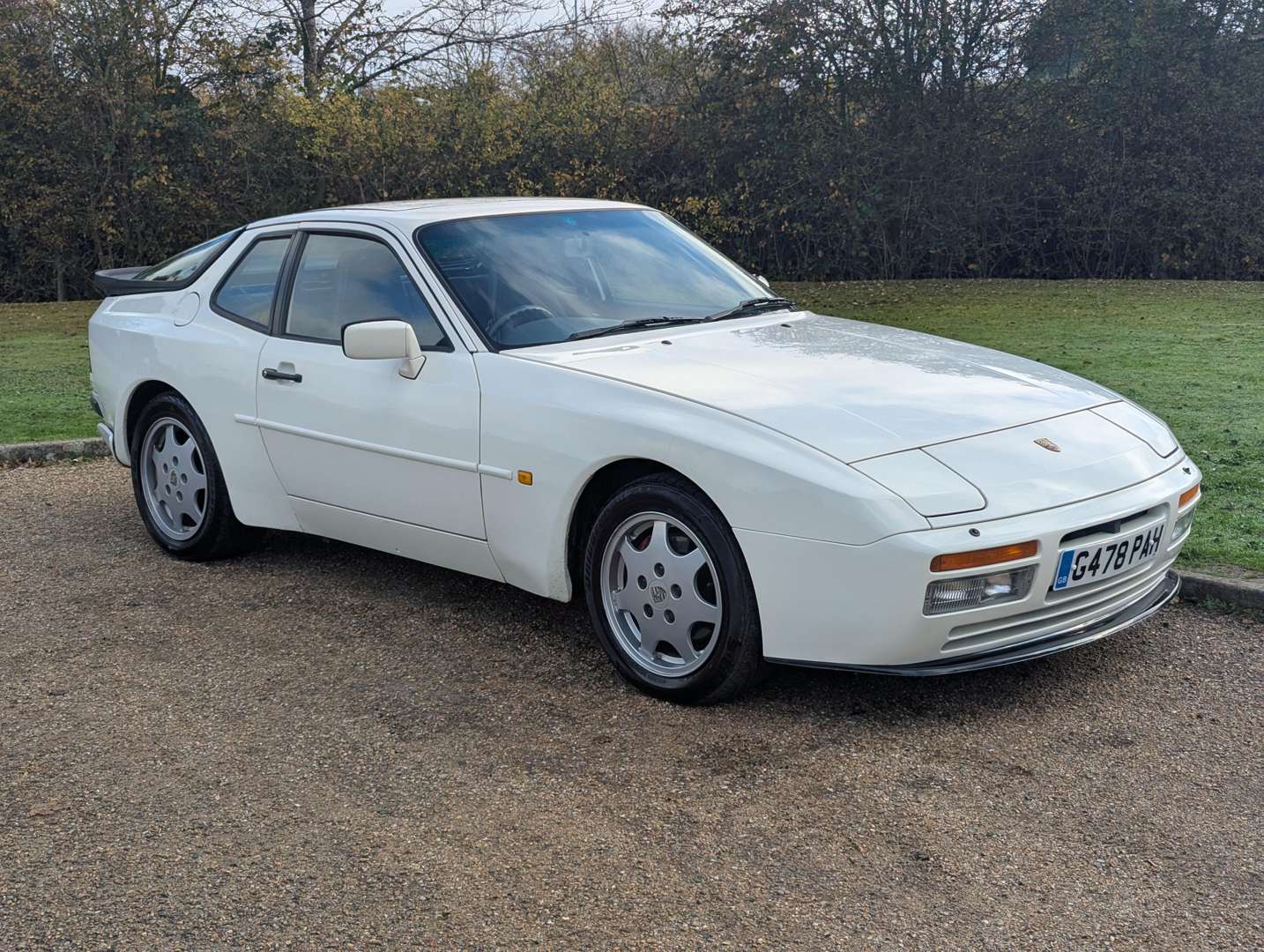 <p>1990 PORSCHE 944 S2</p>