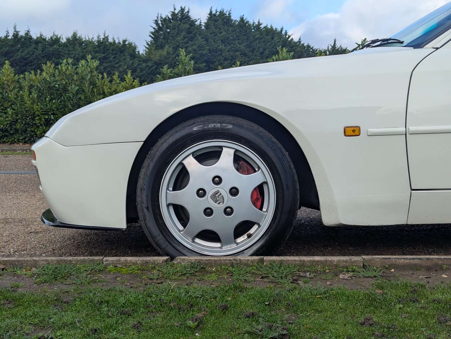 <p>1990 PORSCHE 944 S2</p>