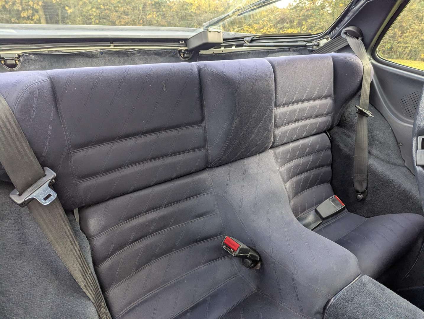 <p>1990 PORSCHE 944 S2</p>