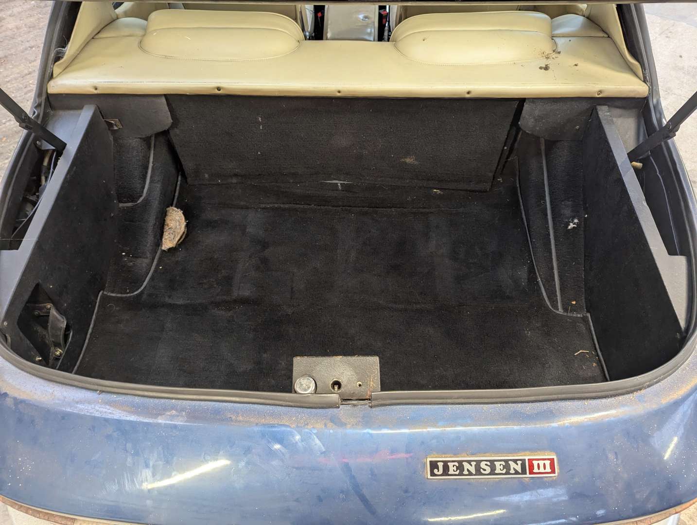 <p>1973 JENSEN INTERCEPTOR MKIII</p>