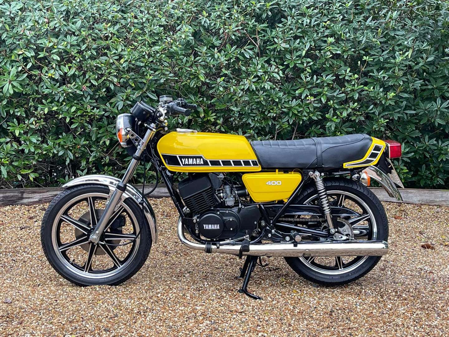 <p>1977 YAMAHA RD400</p>