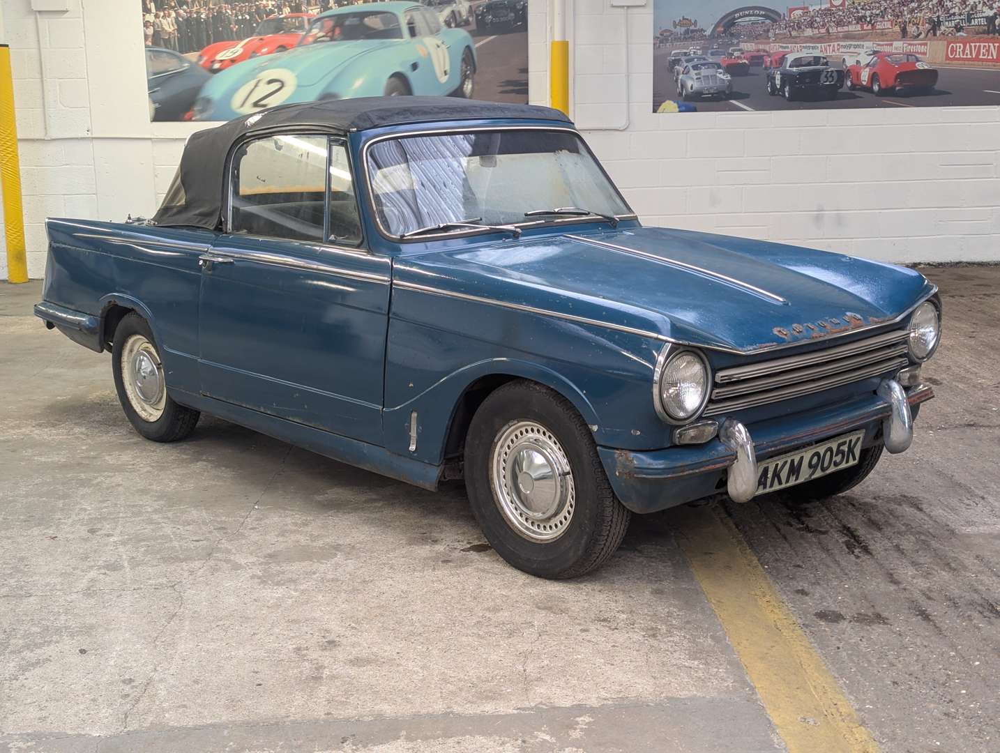 <p>1971 TRIUMPH HERALD 13/60 CONVERTIBLE</p>