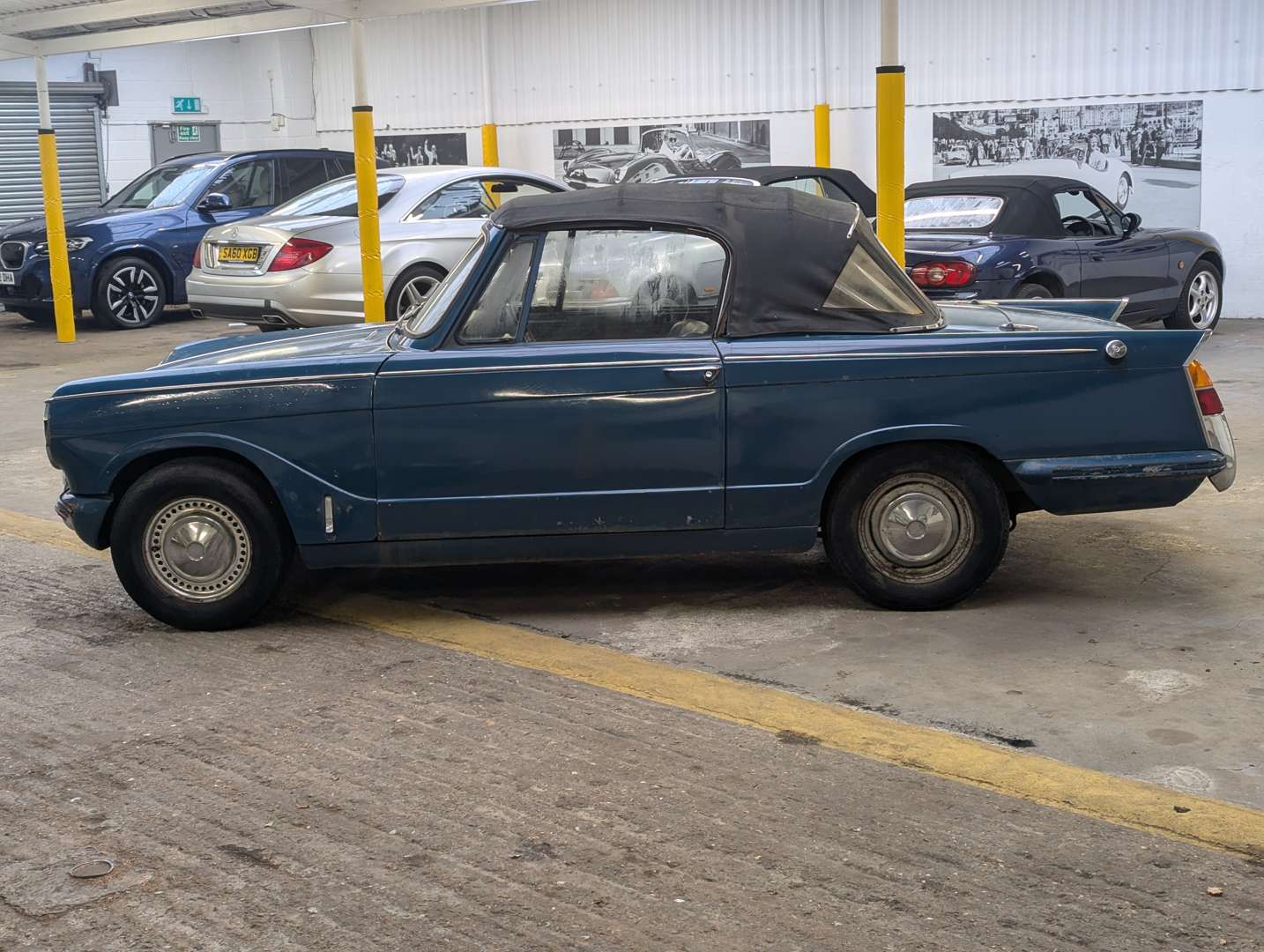 <p>1971 TRIUMPH HERALD 13/60 CONVERTIBLE</p>