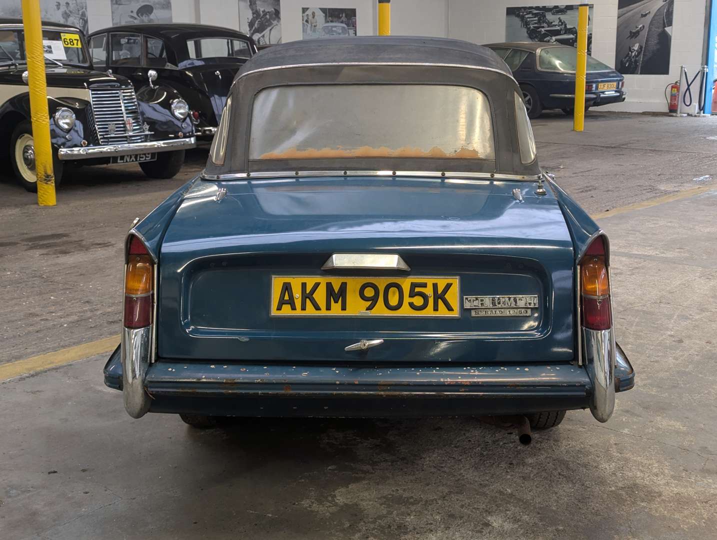 <p>1971 TRIUMPH HERALD 13/60 CONVERTIBLE</p>