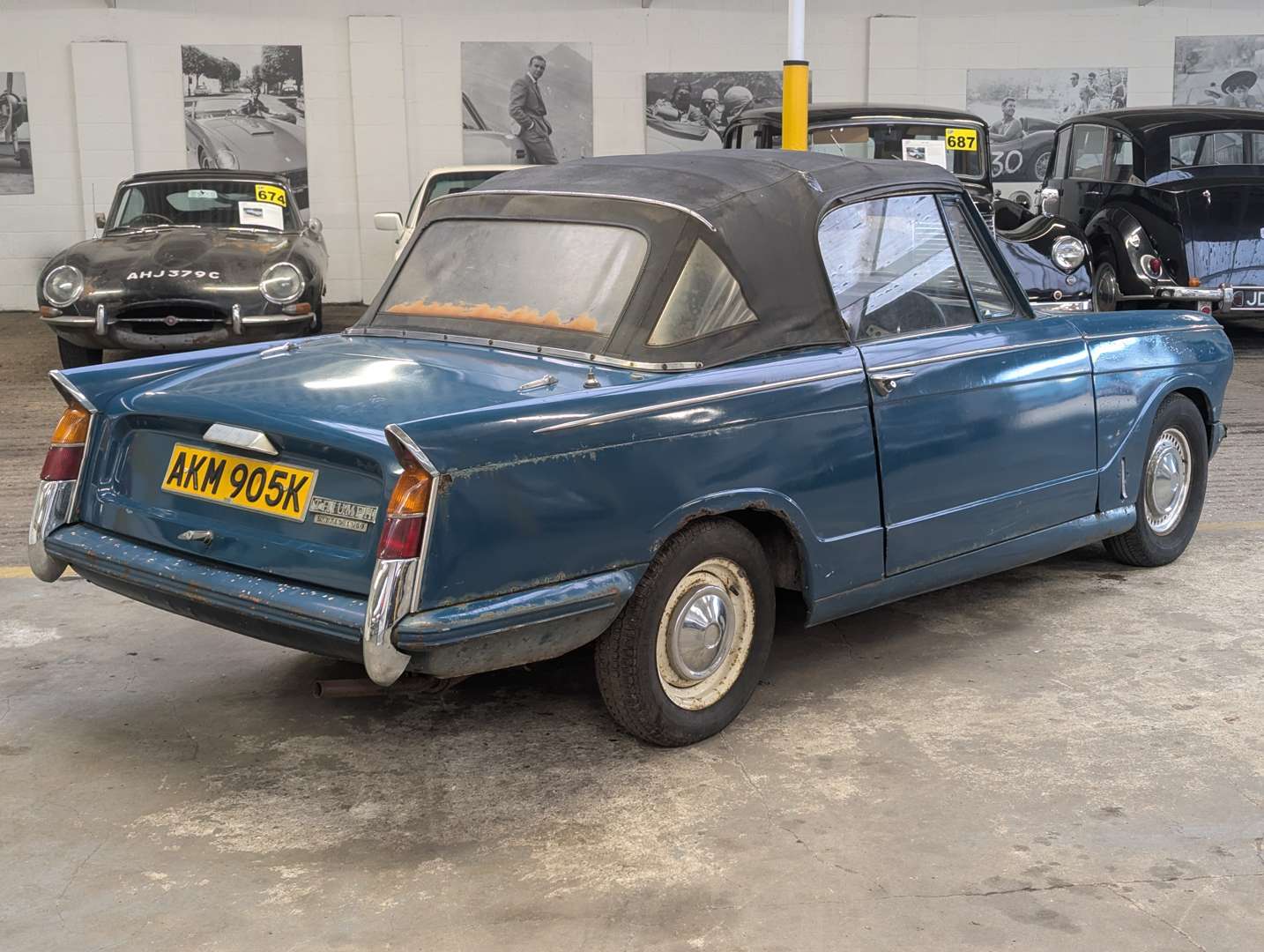 <p>1971 TRIUMPH HERALD 13/60 CONVERTIBLE</p>