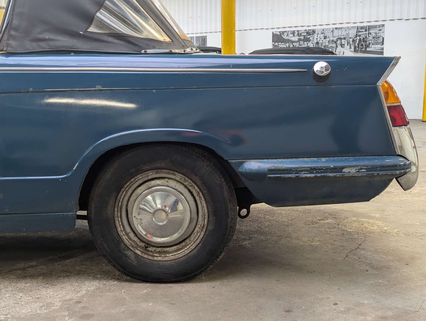 <p>1971 TRIUMPH HERALD 13/60 CONVERTIBLE</p>