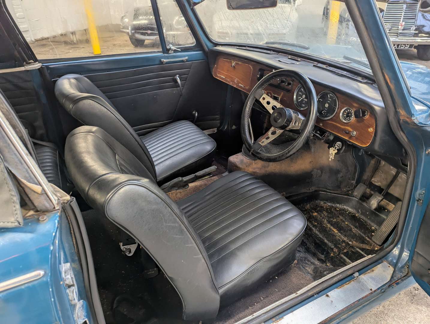 <p>1971 TRIUMPH HERALD 13/60 CONVERTIBLE</p>