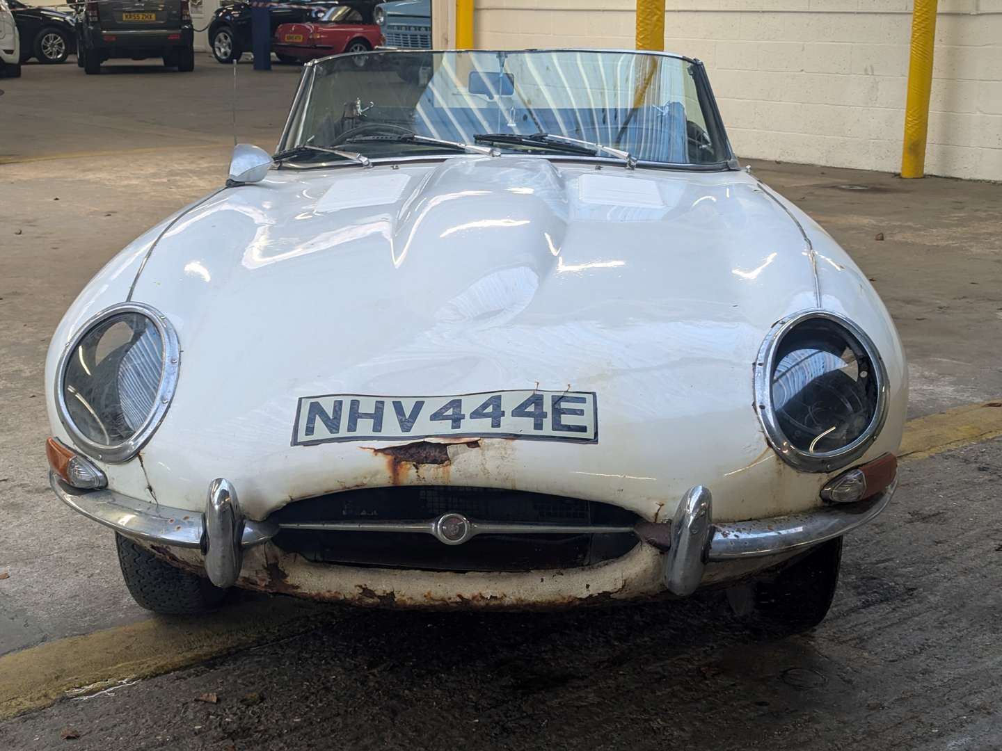 <p>1967 JAGUAR E-TYPE SERIES I 4.2 ROADSTER</p>