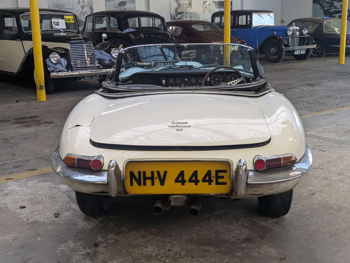 <p>1967 JAGUAR E-TYPE SERIES I 4.2 ROADSTER</p>