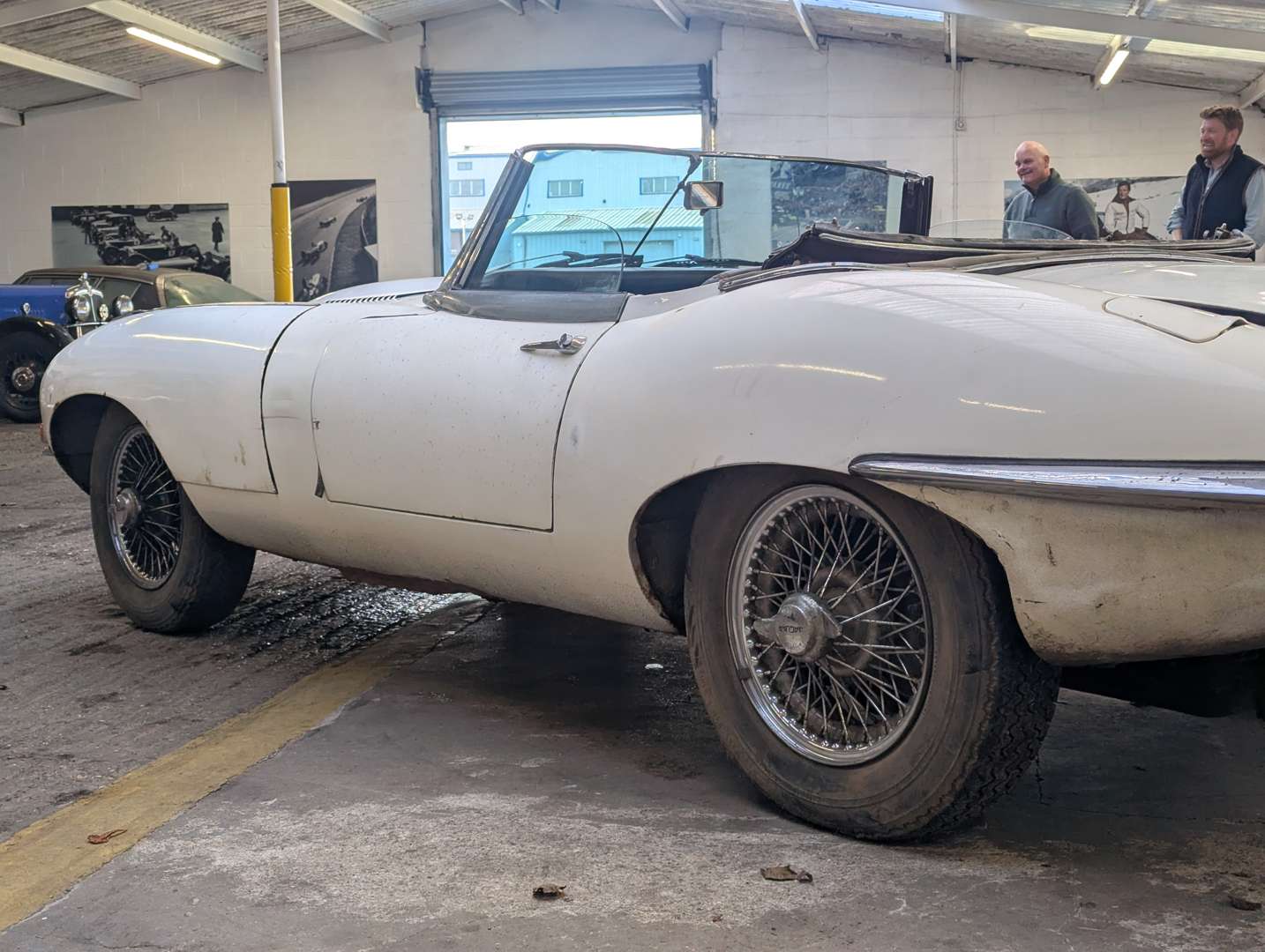 <p>1967 JAGUAR E-TYPE SERIES I 4.2 ROADSTER</p>