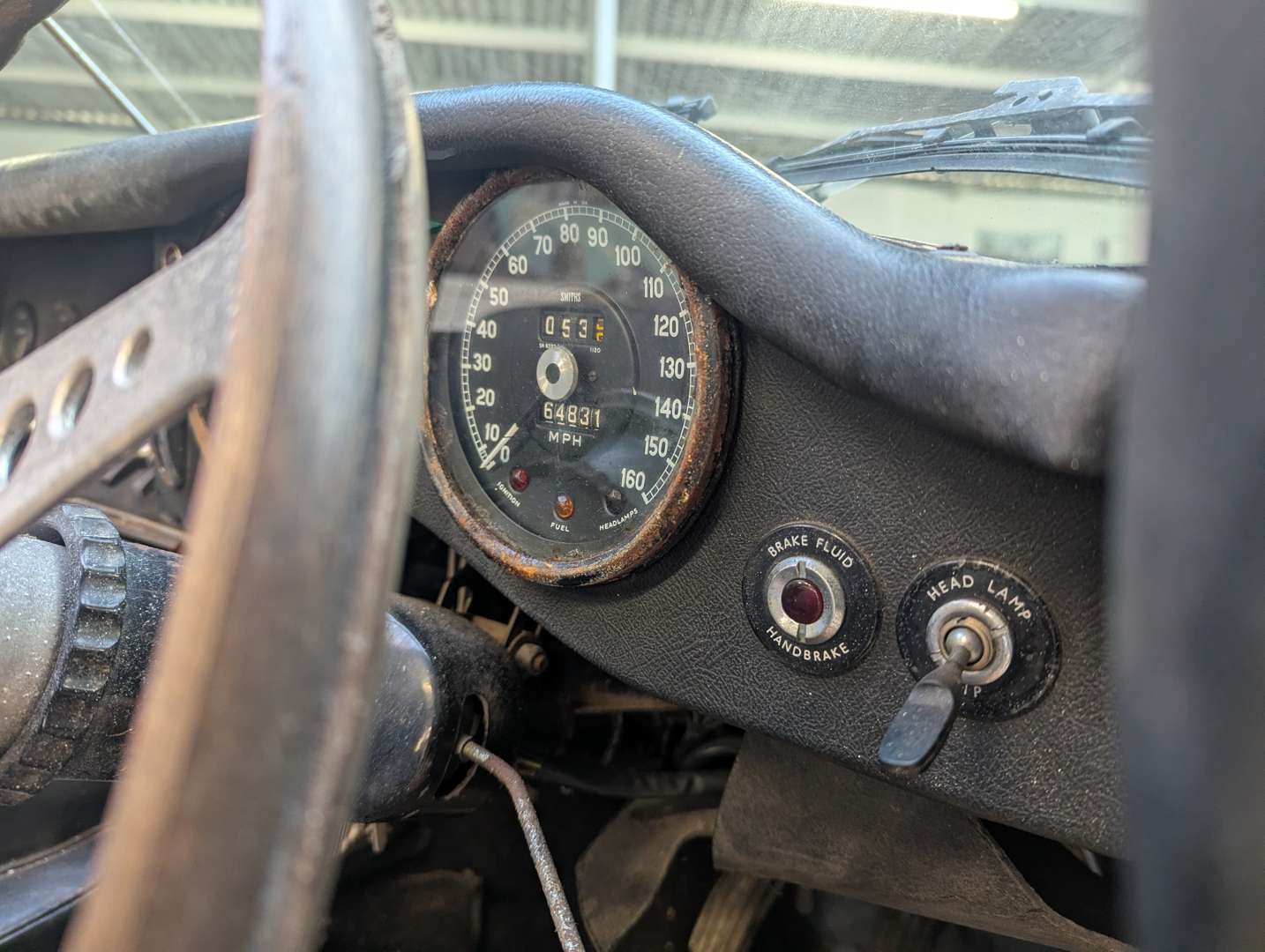 <p>1967 JAGUAR E-TYPE SERIES I 4.2 ROADSTER</p>