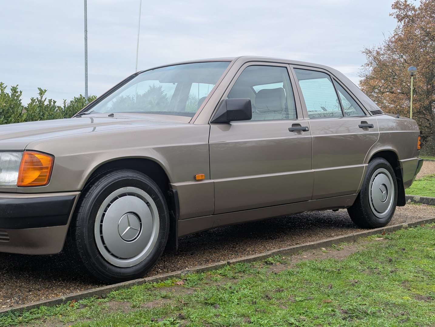 <p>1990 MERCEDES 190E W201 2.0 AUTO</p>