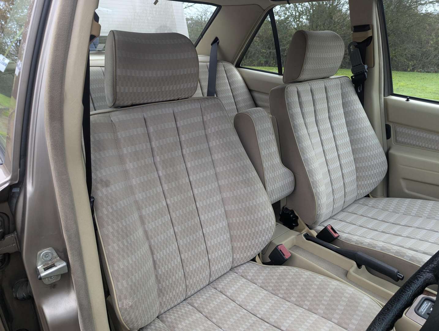 <p>1990 MERCEDES 190E W201 2.0 AUTO</p>