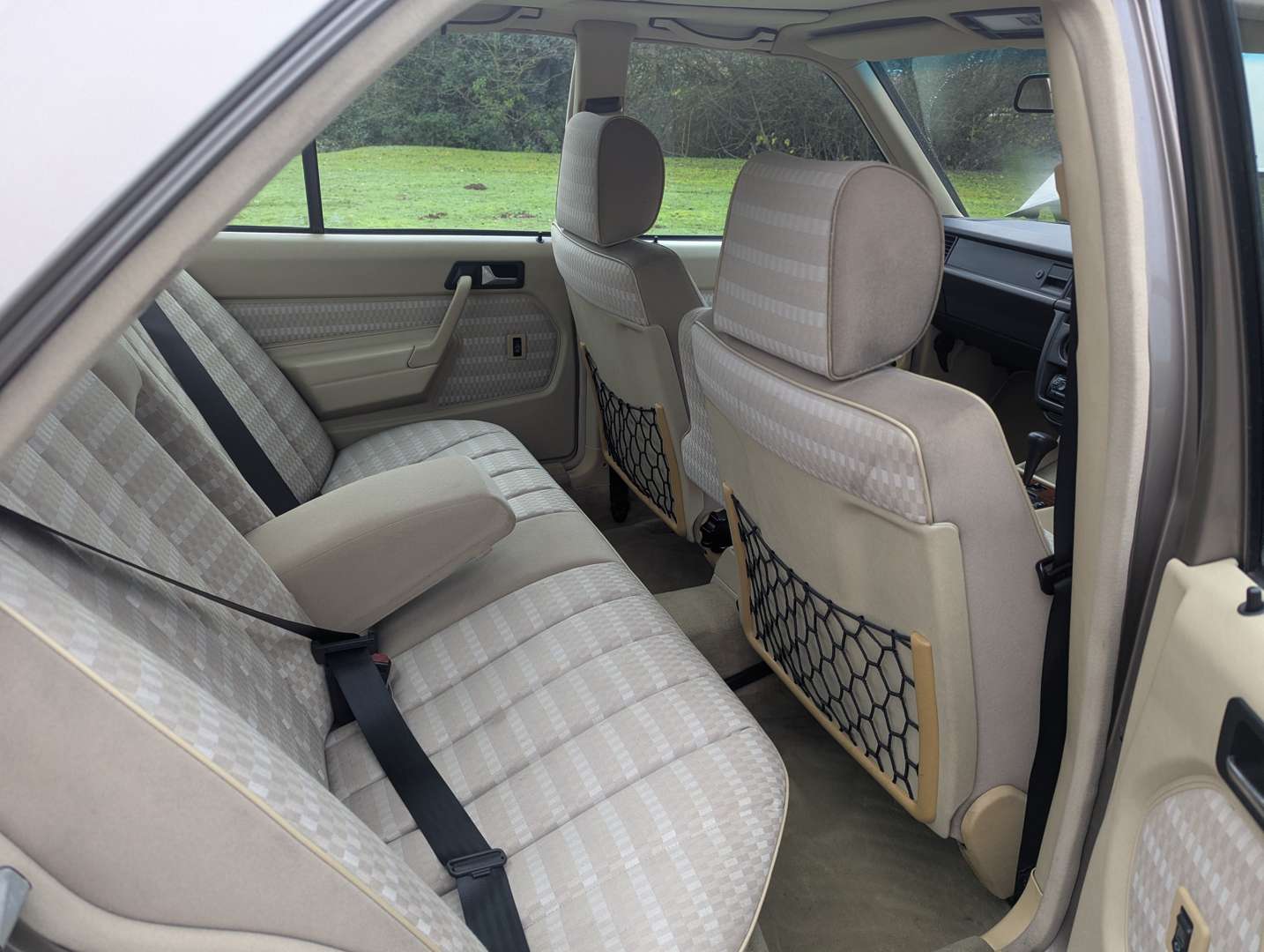 <p>1990 MERCEDES 190E W201 2.0 AUTO</p>