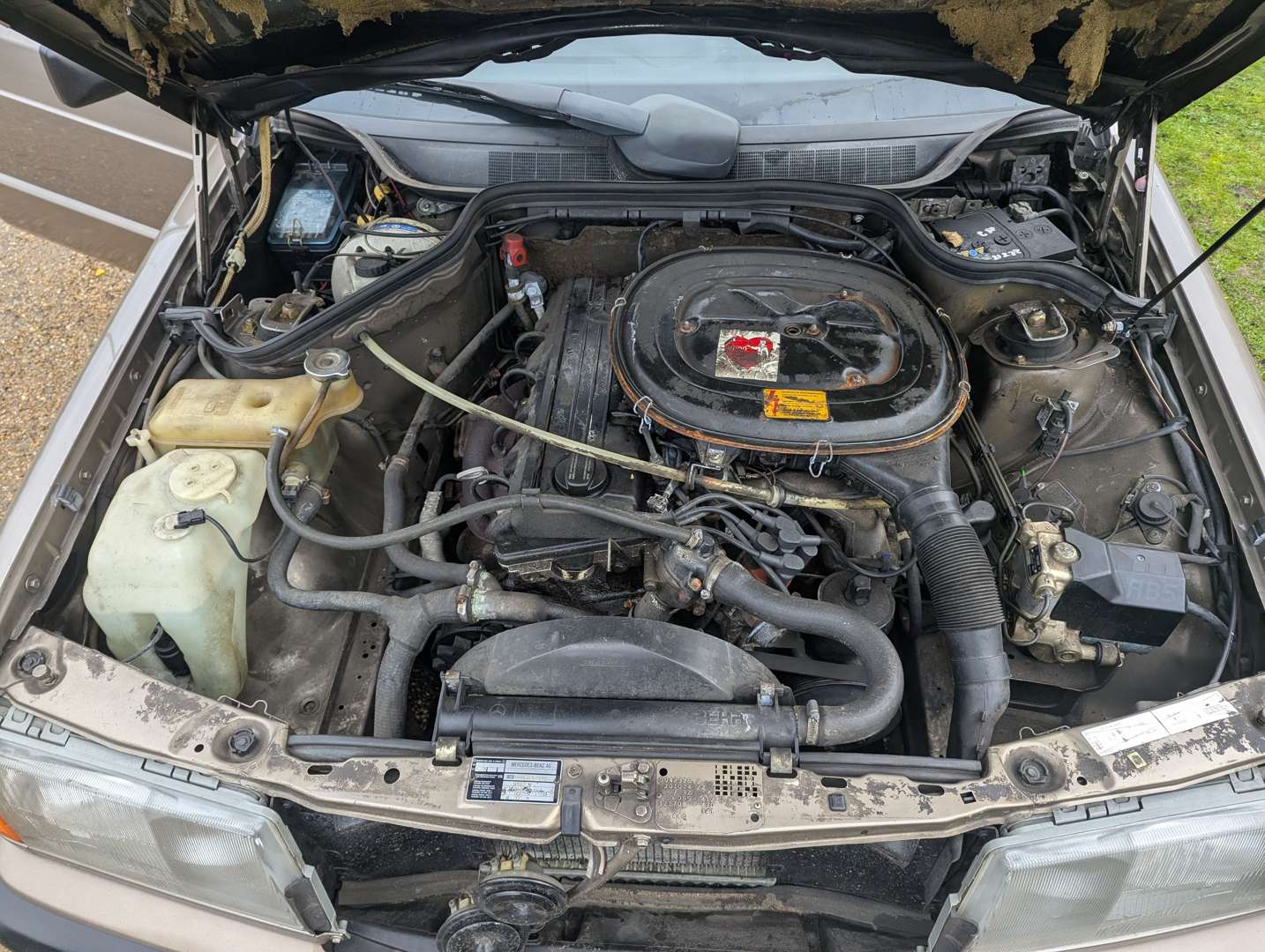 <p>1990 MERCEDES 190E W201 2.0 AUTO</p>