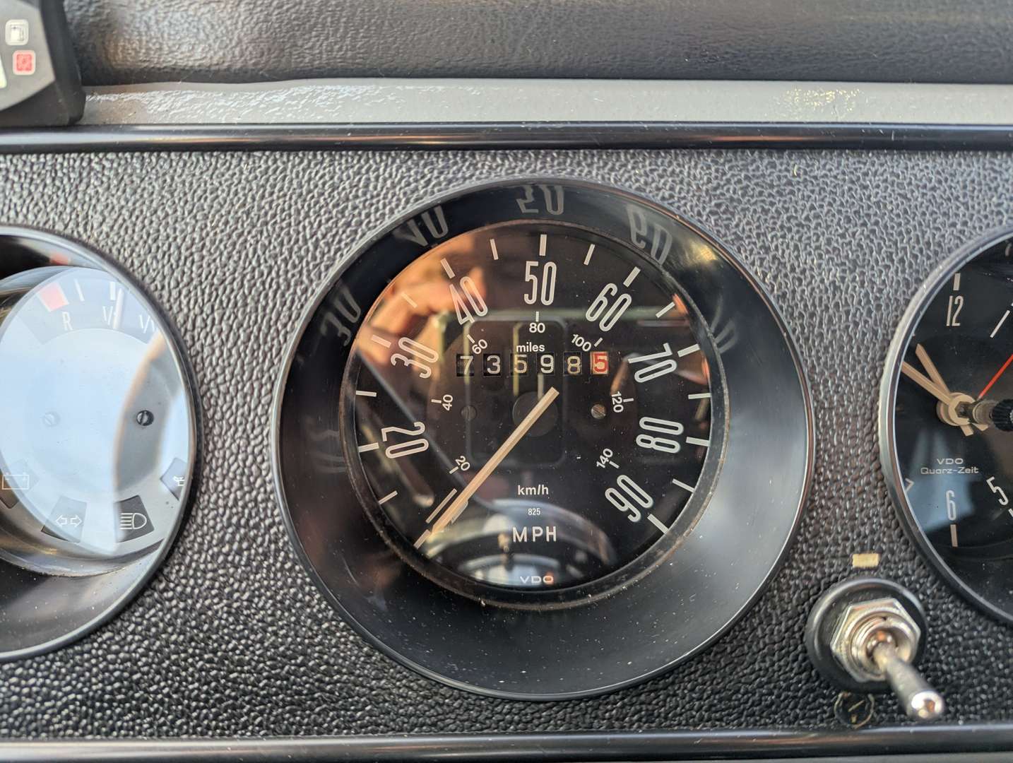 <p>1977 VW TYPE 2 PICK-UP LHD</p>