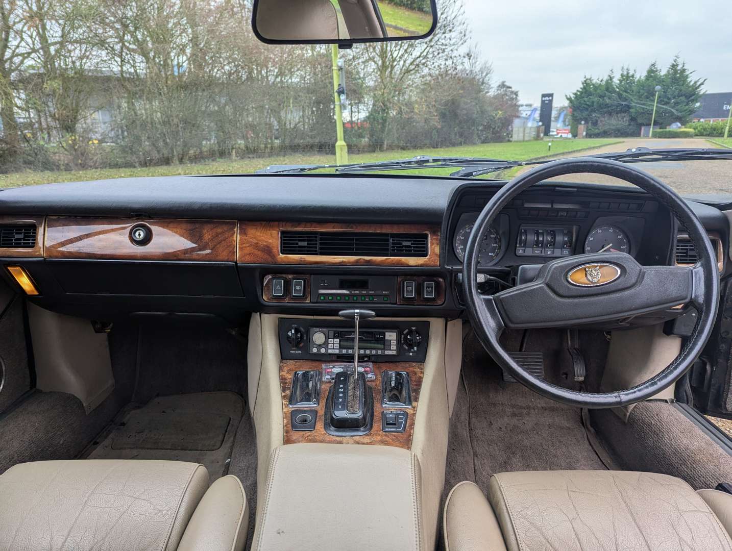 <p>1986 JAGUAR XJ-S 5.3 HE CONVERTIBLE AUTO</p>