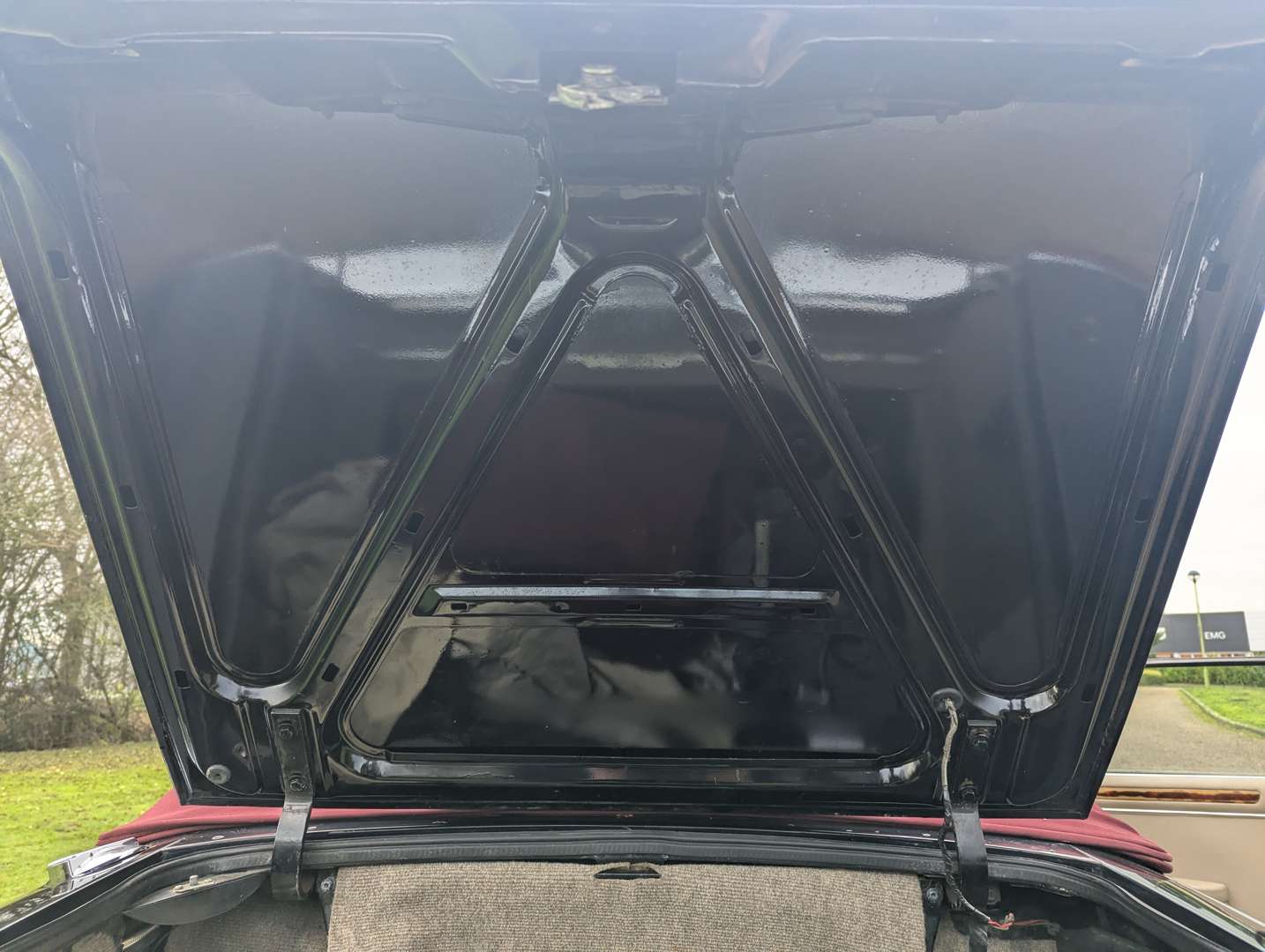 <p>1986 JAGUAR XJ-S 5.3 HE CONVERTIBLE AUTO</p>