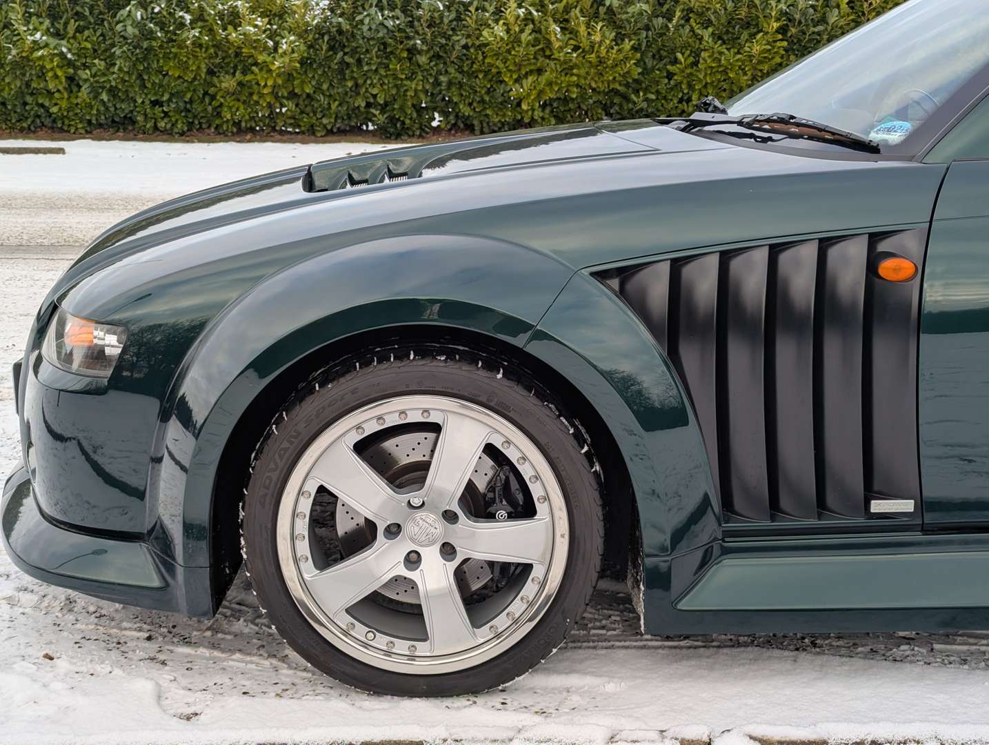 <p>2003 MG SV X-POWER</p>