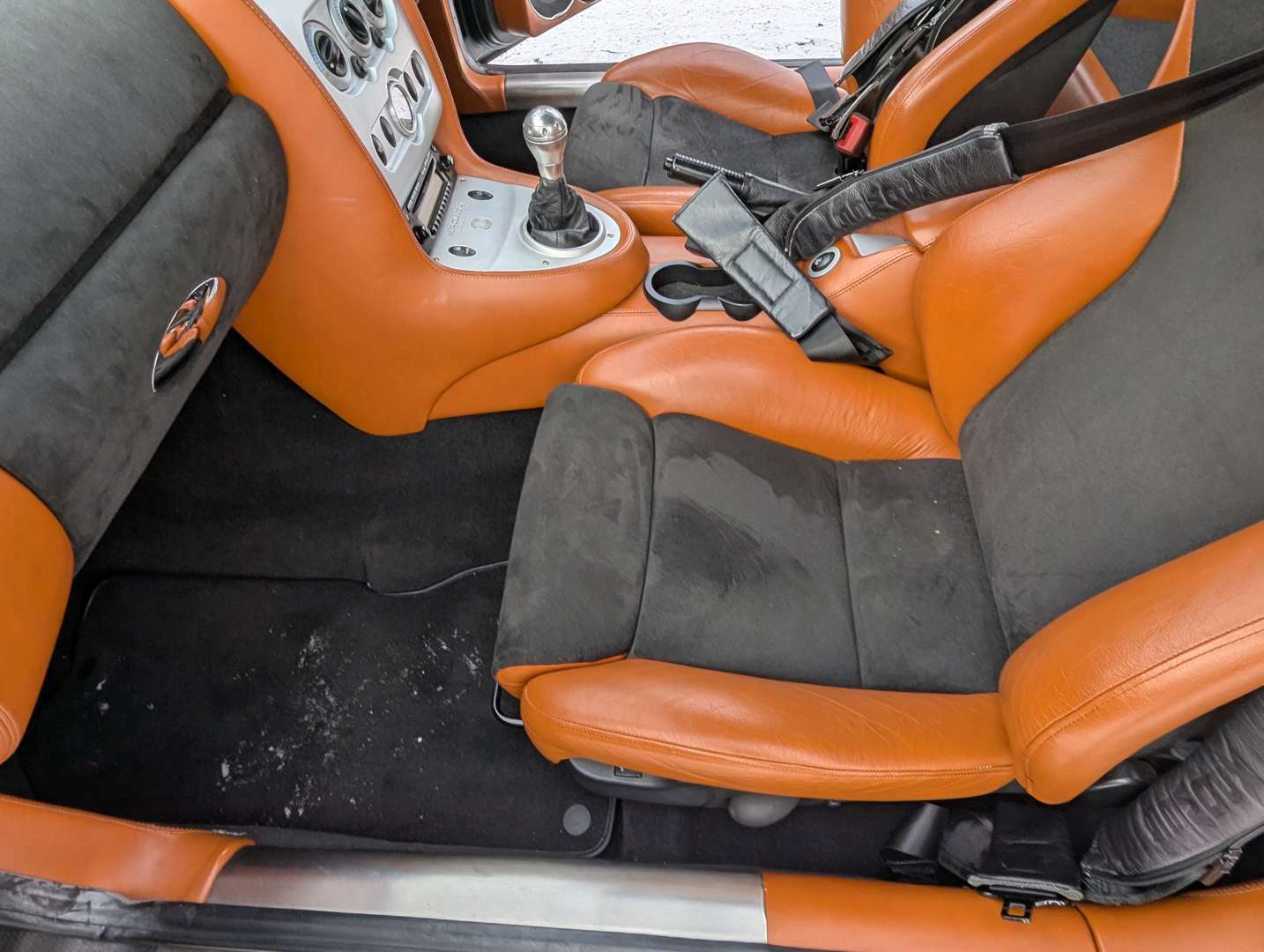 <p>2003 MG SV X-POWER</p>